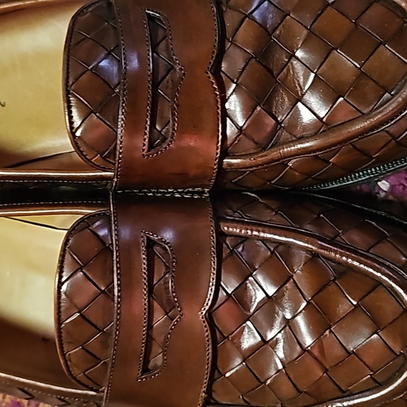 Cole Haan Collection, Mens size 9.5. Brown leather in great condition. - Picture 13 of 14